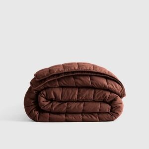 Quince Linen Bordeaux Box Quilt ! Queen! (451) (READ)